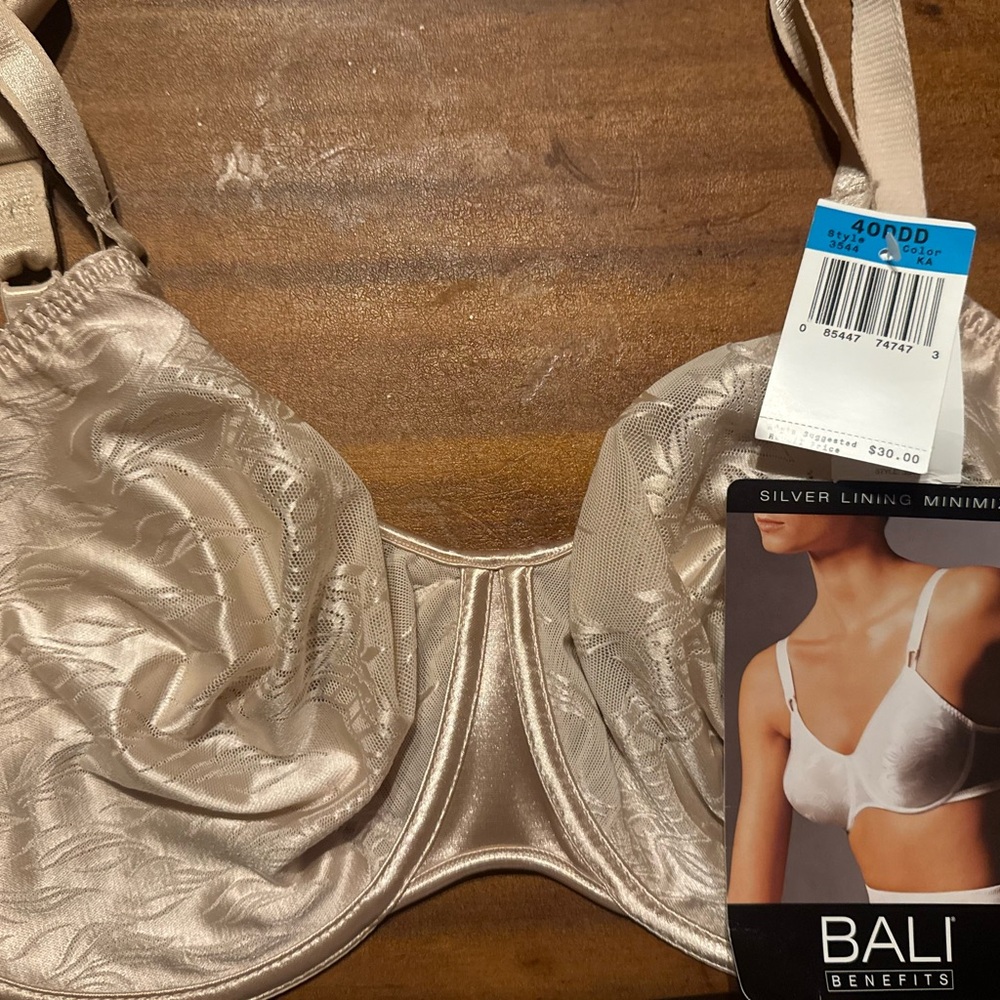 Bali Silver Lining Minimizer Bra in Cream, 40DDD, NWT - Picture 3 of 10